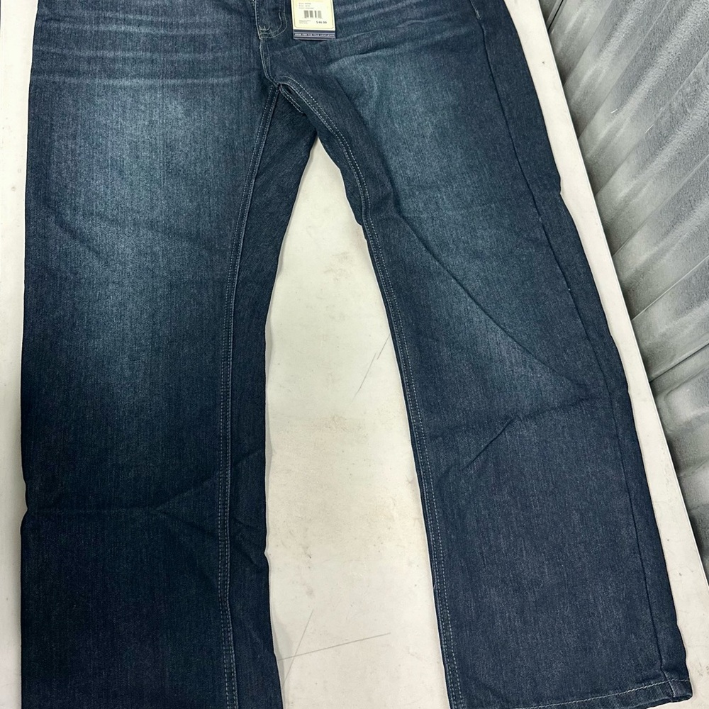 Men’s Beverly Hills Polo Club Dark Blue Straight Jeans Size 38W and 30L